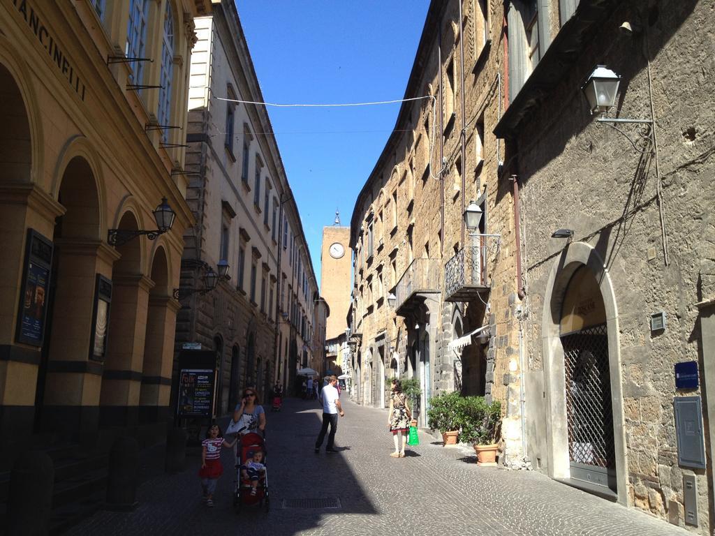 Home In Orvieto - Corso Cavour Стая снимка